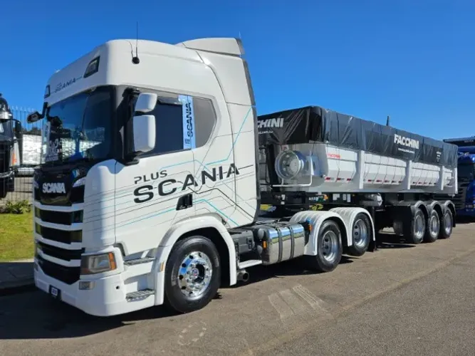 Scania R450 6x2 Ano 2019 Automático Interna Nova Cama Grande Maleiro