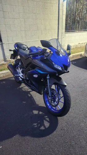 Yamaha R15 2025 ABS