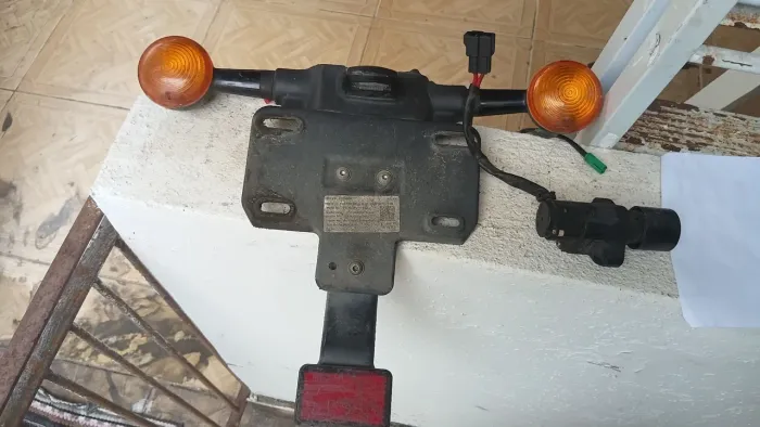 Pisca traseiro meteor 350 