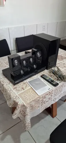 Home theater samsung 5.1 canais 850w (não está lendo dvd) receiver usb funcionando normal