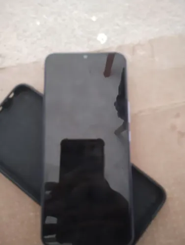 Celular novo, sem marcas de usos