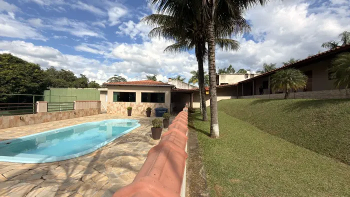 Chácara com 3 quartos à venda, 5 m² por R$ 1.500.000 - Bairro Parque Agrinco - Guararema/S