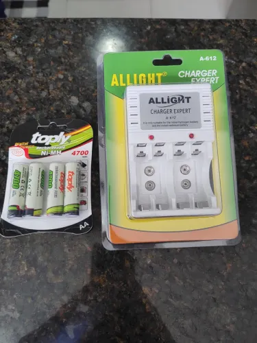 Kit carregador+pilhas recarregáveis