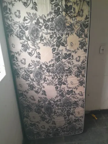Cama de solteiro 150 reais