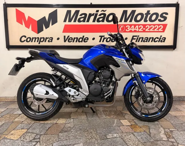 Moto com passagem de leilão de financeira
