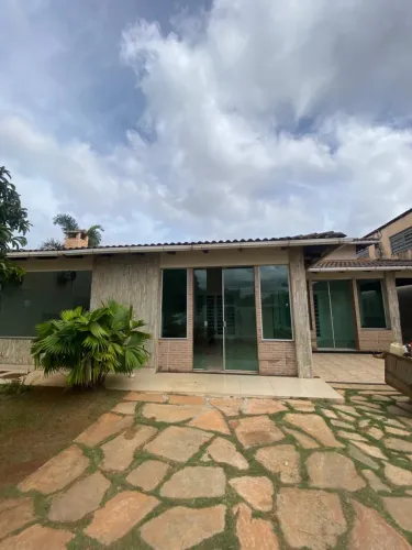 OPORTUNIDADE DE ALUGUEL - CASA NA AV SÃO FRANCISCO PONTE ALTA NORTE