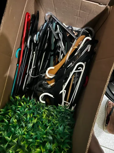 Vendo cabides de roupas
