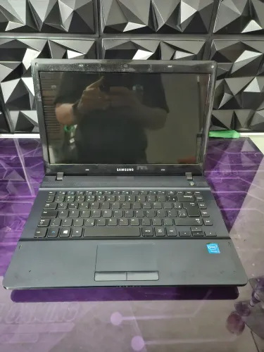 Notebook Samsung com SSD 120GB Ideal para Estudos e Garantia