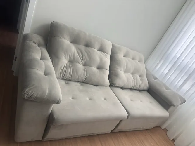Vendo sofá retrátil 3 meses de uso impecável