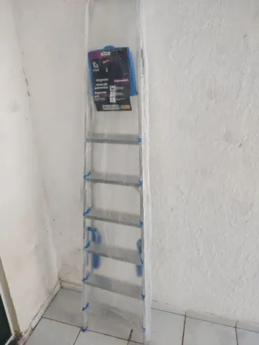 Escada com 6 degraus( Nova )