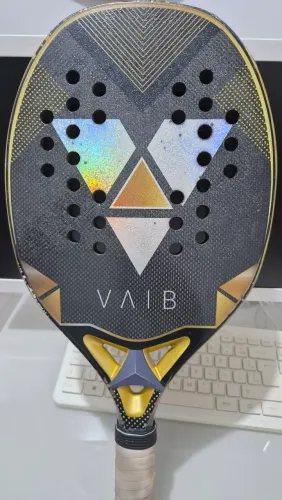 Raquete Beach Tennis VAIB Enjoy 3K 2025 - Carbono, ótimo estado