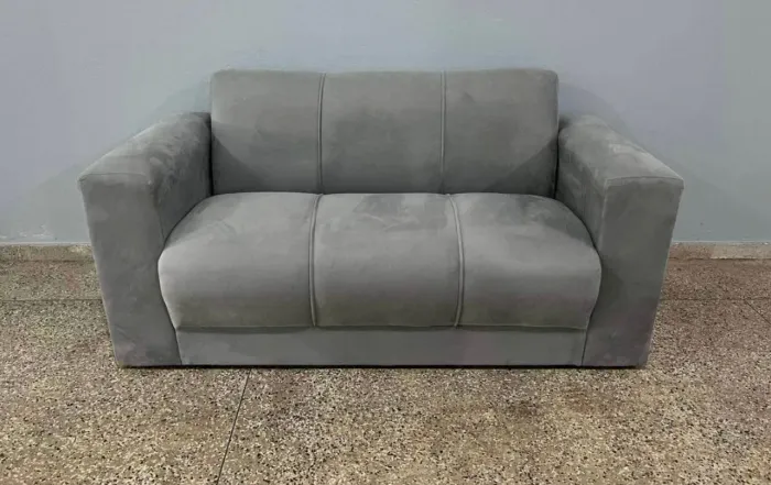 Sofá 3 lugares com Puff brinde