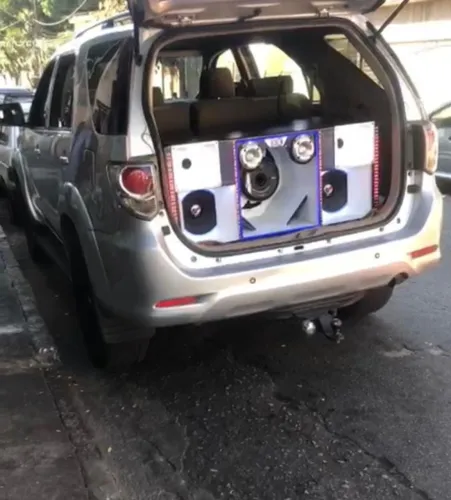 Som automotivo forte novo