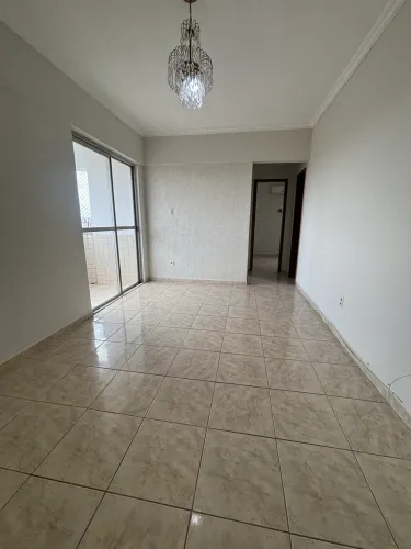 Apartamento com dois quartos no Edifício San Diego