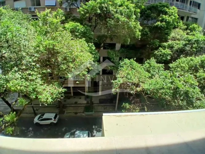 EXCELENTE APARTAMENTO DE TRÊS QUARTOS COM VAGA NA ESCRITURA!!!!