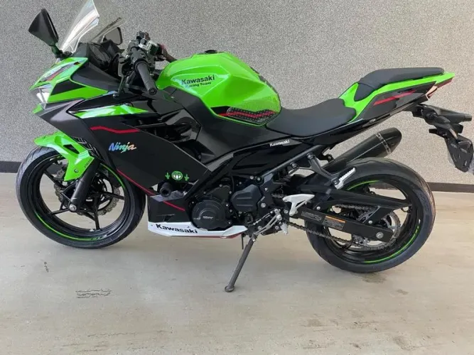 KAWASAKI KAWASAKNINJA 400 2022