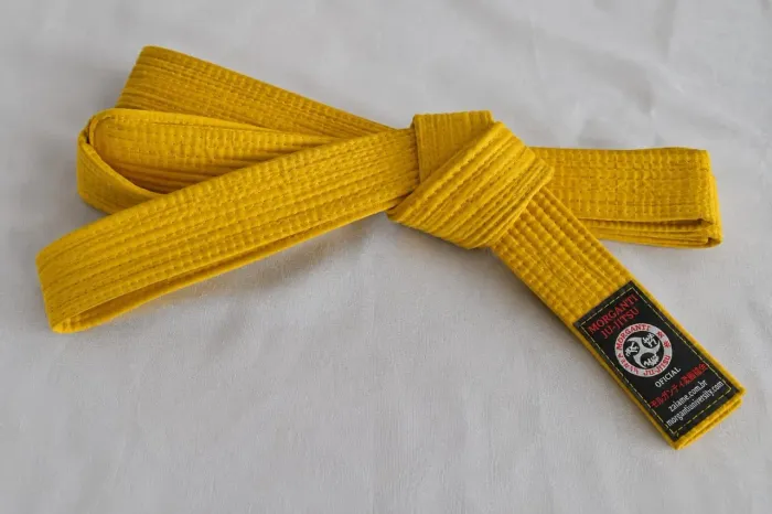 Faixa amarela de jiu-jitsu