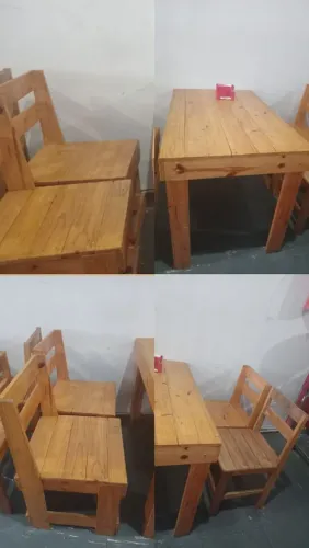 Mesa de madeira com 4 cadeiras