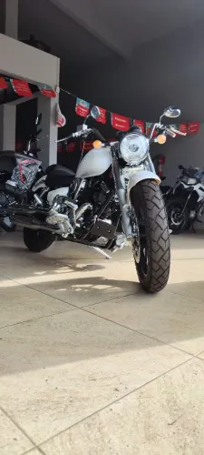 SHINERAY XY 250 BRANCA 2026 0 KM. SHALON VEÍCULOS CARIACICA