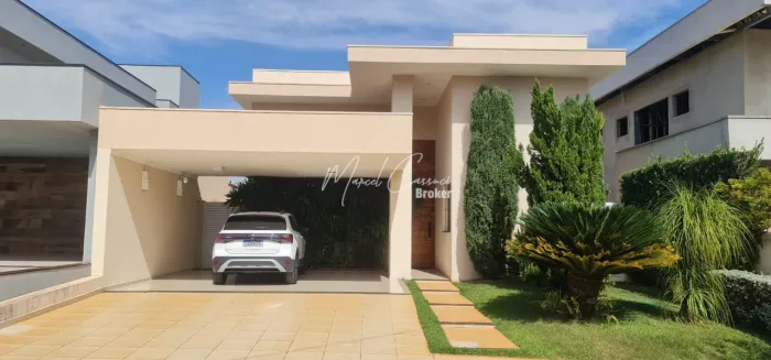 Condomínio Jardim Botânico - Casa à Venda, com 3 suítes, escritório no Condomínio Jardim B