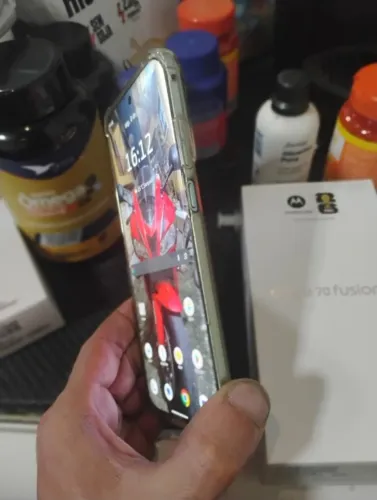 Moto edge 70 fusion plus com moto buds loop(fones)