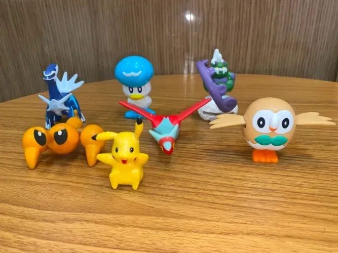 bonecos pokemon