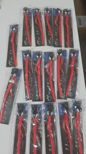 Venom Enfeite Prende Cabo Organizador - 17 unidades