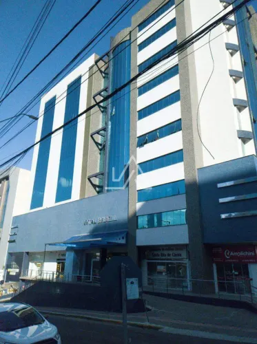 SALA COMERCIAL COM GARAGEM