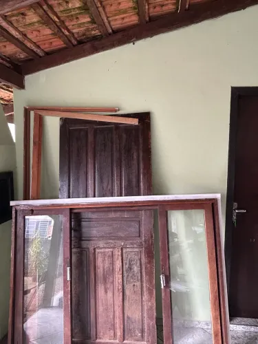 Vendo tábuas de eucalipto Macho e Fêmea