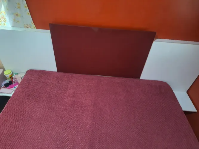 Vendo cabeceira de cama nova! Interessados entrar em contato * Mary WhatsApp 