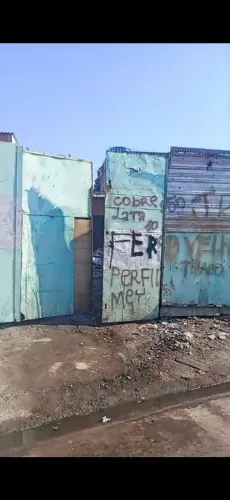 Aluga-se ponto e terreno para ferro velho