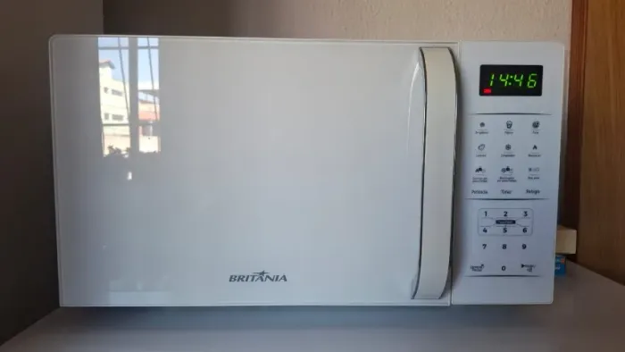 Micro-ondas Britânia Branco - Excelente Estado / Funcionando Perfeitamente