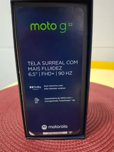 Celular moto G32 para retirada de peças.