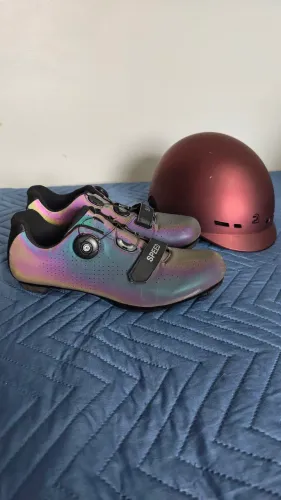 Tênis/ Sapato de Ciclismo + Capacete