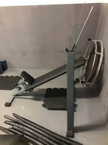 Supino Plano e Supino Inclinado