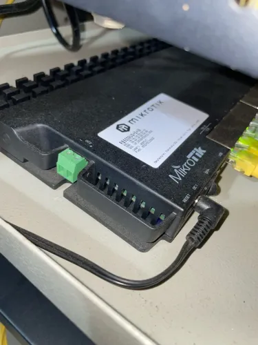 MIKROTIK RB 5009