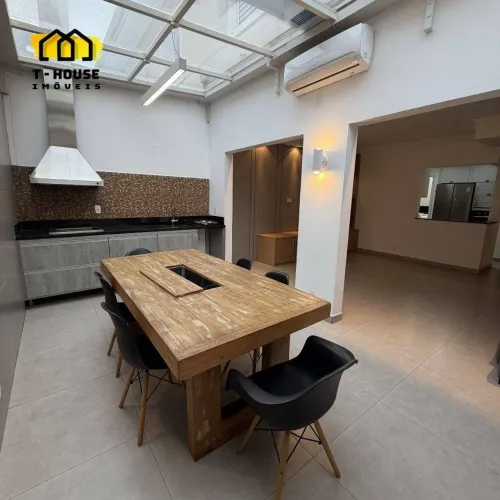 Casa com 3 dormitórios à venda, 200 m² por R$ 1.590.000 - Demarchi - São Bernardo do Campo