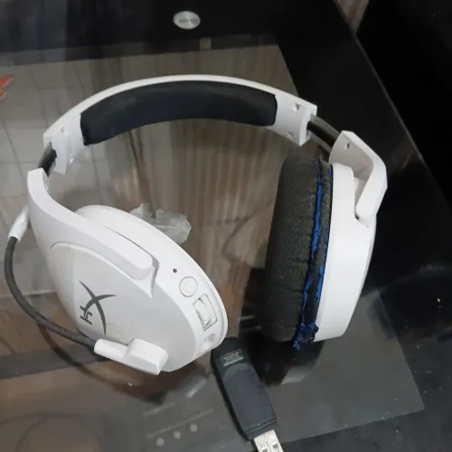 Fone sem fio - Hyper X - Sem espuma direita.