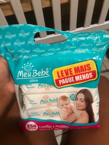 Vendo kit de 5 pacotes de lenços umedecidos pra vender hoje