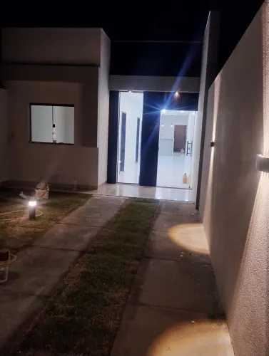 Vende- se está bela casa