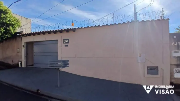 CASA PARA ALUGAR COM 02 QUARTOS, 01 SUÍTE, 03 VAGAS, CIDADE NOVA - UBERABA/MG