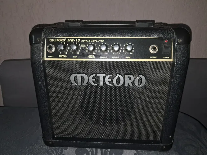 Amplificador Meteoro Mg15