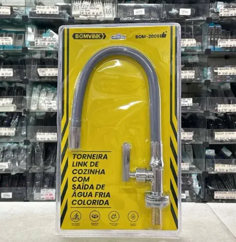 Torneira de Cozinha Rotação de 360° Com Saída de Água Fria