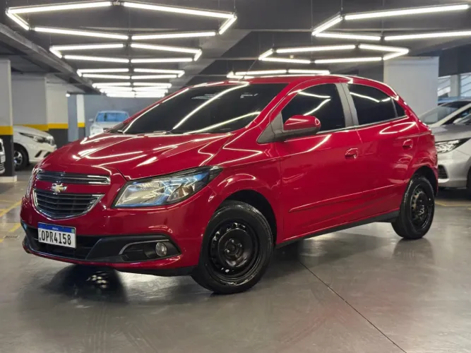 Chevrolet Onix Hatch LT 1.4 8V Flex Mec. 4P 2013