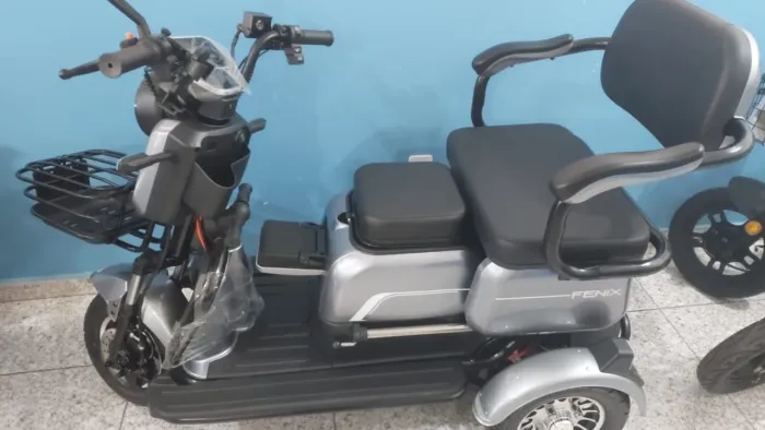 Vendo bicicleta elétrica novo com garantia de fábrica potência 750w Zap * 