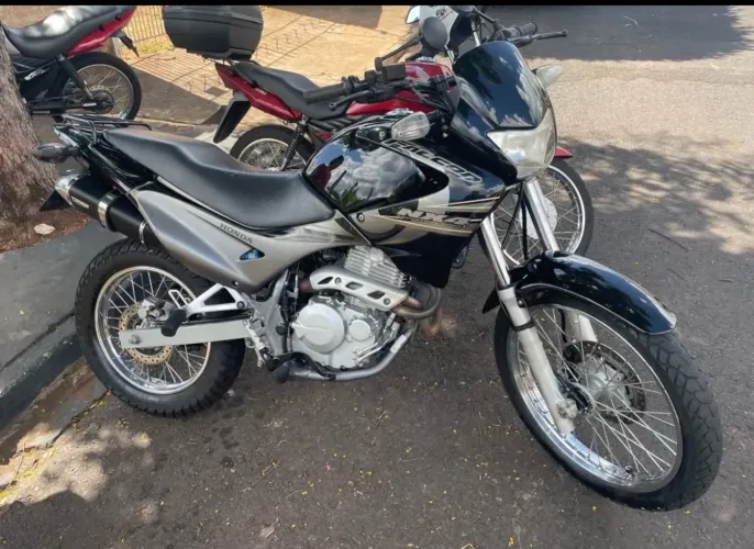 VENDO FALCON ACEITO DINHEIRO OU PIX PEGK LANDER XT na troca mais volta em Dinheiro $..