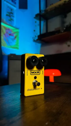 MXR Distortion+ M104