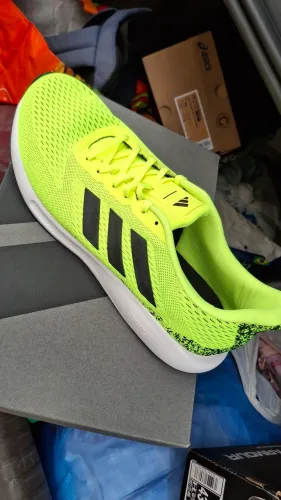 Tenis Adidas Running 42