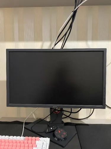 Monitor BenQ Zowie XL2430 24' Full HD 1080p 144Hz 1ms de reposta (excelente para FPS)