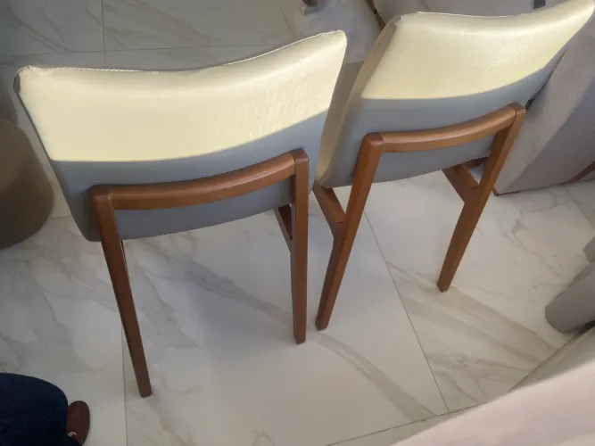 Cadeiras semi novas
